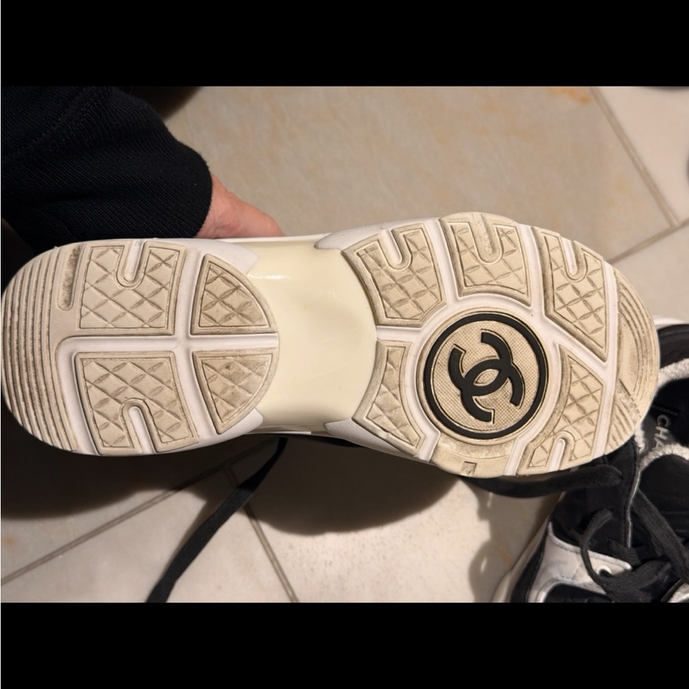 CHANEL Black and White Logo Sneakers size 37 AUTHENTIC - Picture 3 of 5